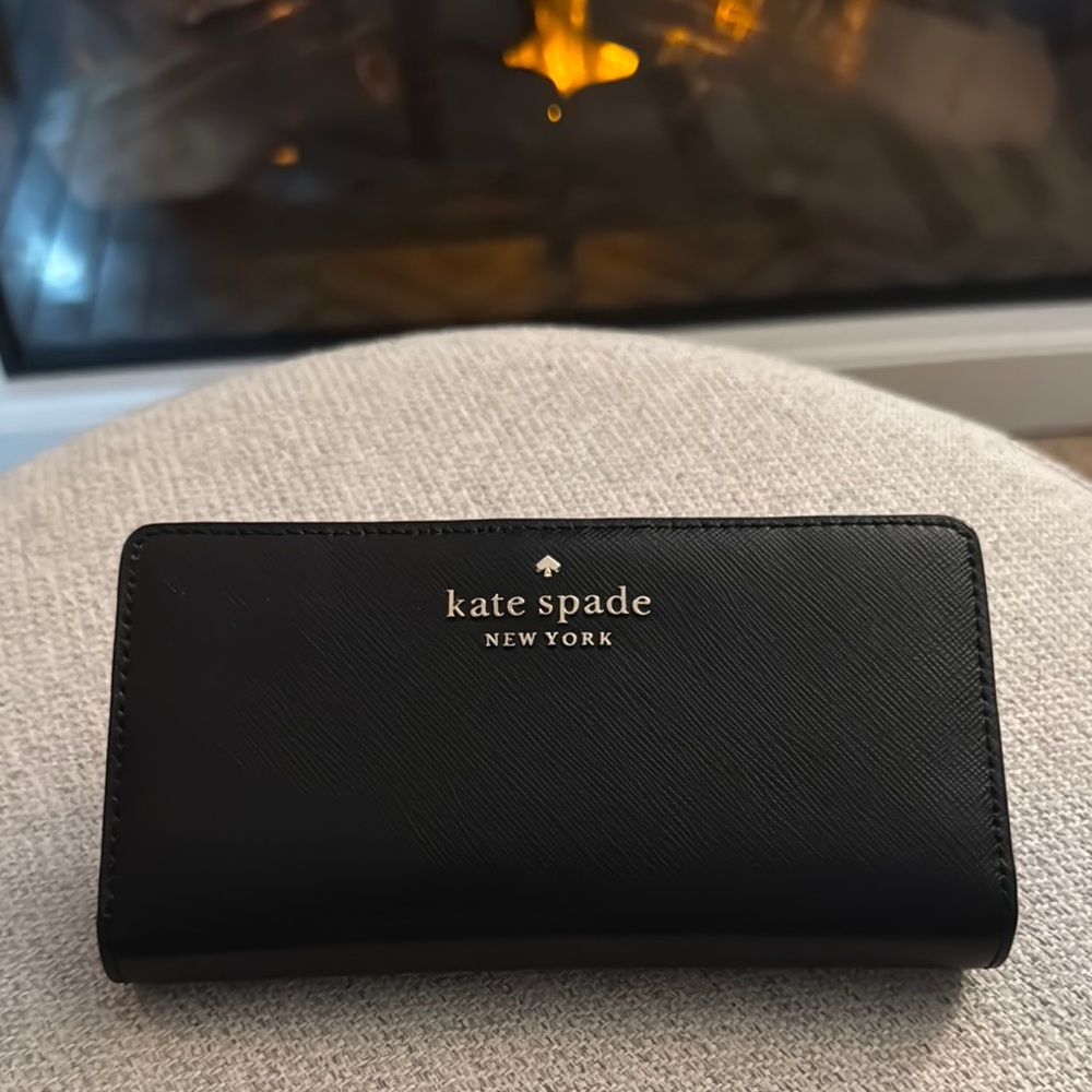 NWOT Kate Spade Staci Bifold Long Black Wallet